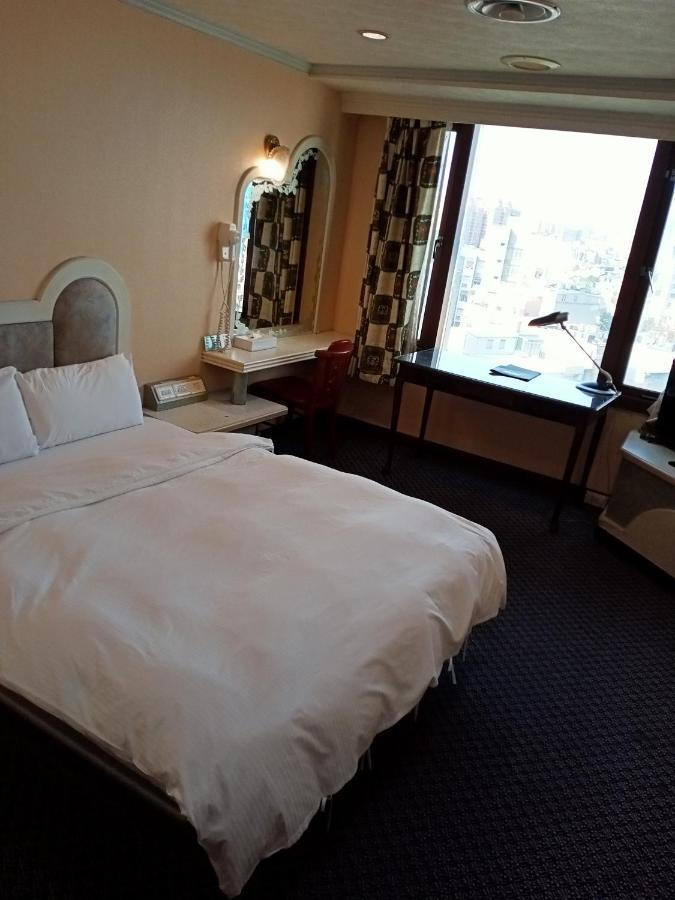 Chungli Business Hotel Zhongli Exterior foto