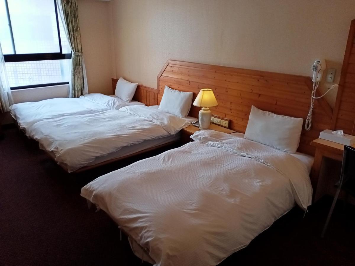 Chungli Business Hotel Zhongli Exterior foto