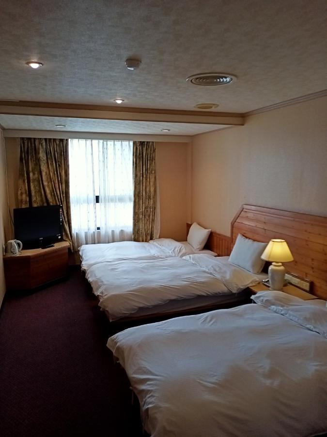 Chungli Business Hotel Zhongli Exterior foto