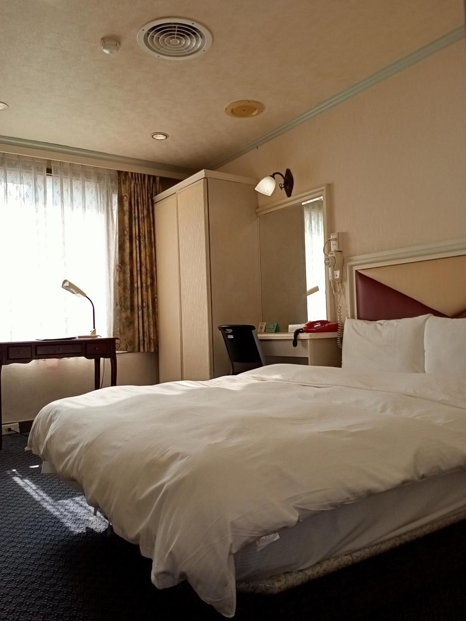Chungli Business Hotel Zhongli Exterior foto